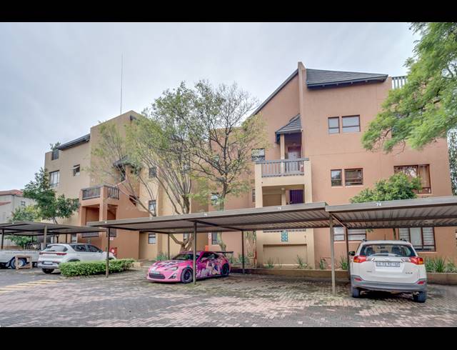 1 BEDROOM APARTMENT FOR SALE IN LONEHILL